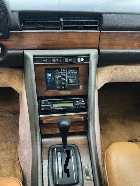 1980 Mercedes-Benz 300-Series - photo 4