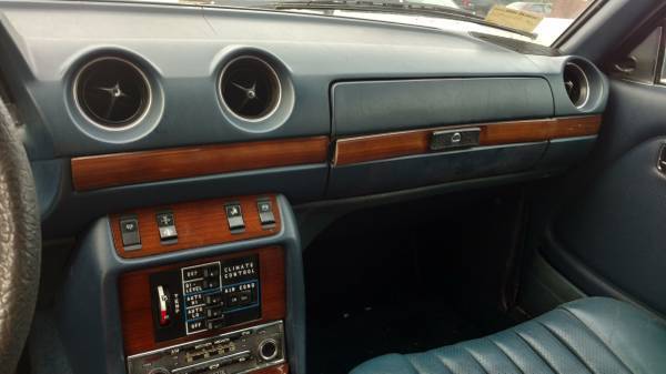 1980 Mercedes-Benz 300-Series Base Coupe 2-Door - photo 2