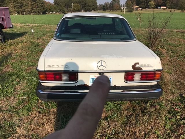 1980 Mercedes-Benz 300-Series 300CD - photo 11