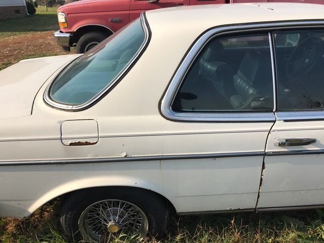 1980 Mercedes-Benz 300-Series 300CD - photo 4