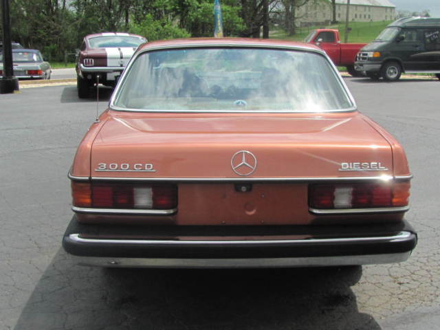 1980 Mercedes-Benz 300-Series 300CD W123 - photo 5