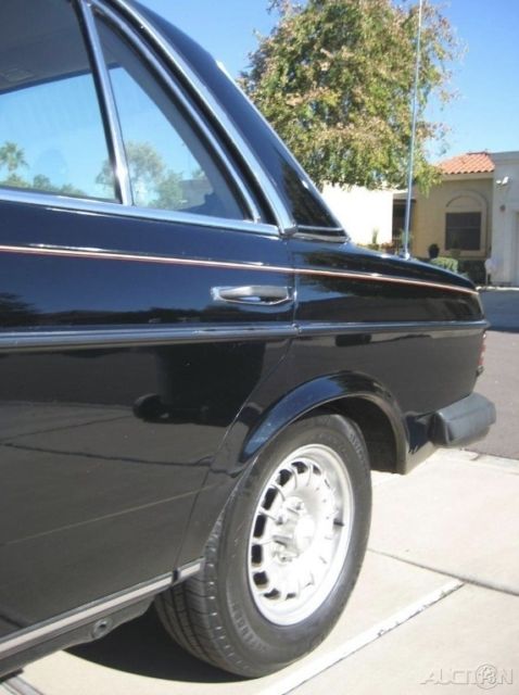 1980 Mercedes-Benz 300-Series - photo 11