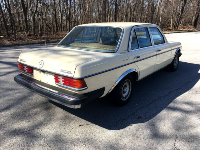 1980 Mercedes-Benz 300-Series D - photo 6