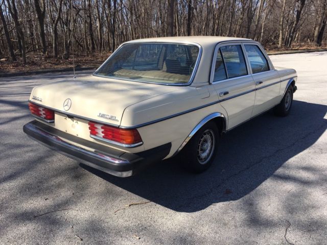 1980 Mercedes-Benz 300-Series OM617 - photo 3