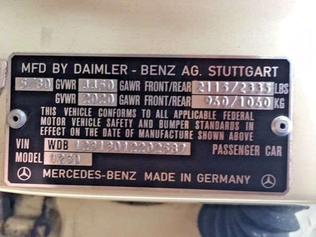 1980 Mercedes-Benz 300-Series Base Sedan 4-Door - photo 12