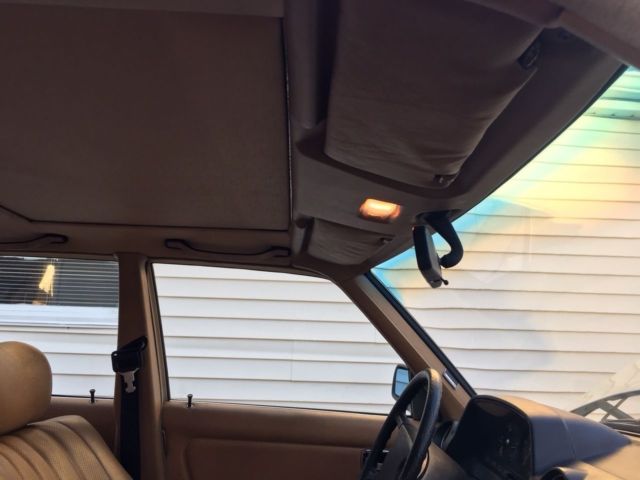 1980 Mercedes-Benz 300-Series Base Sedan 4-Door - photo 6