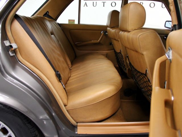 1990 Mercedes-Benz 300-Series 300D - photo 7