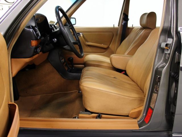 1990 Mercedes-Benz 300-Series 300D - photo 9