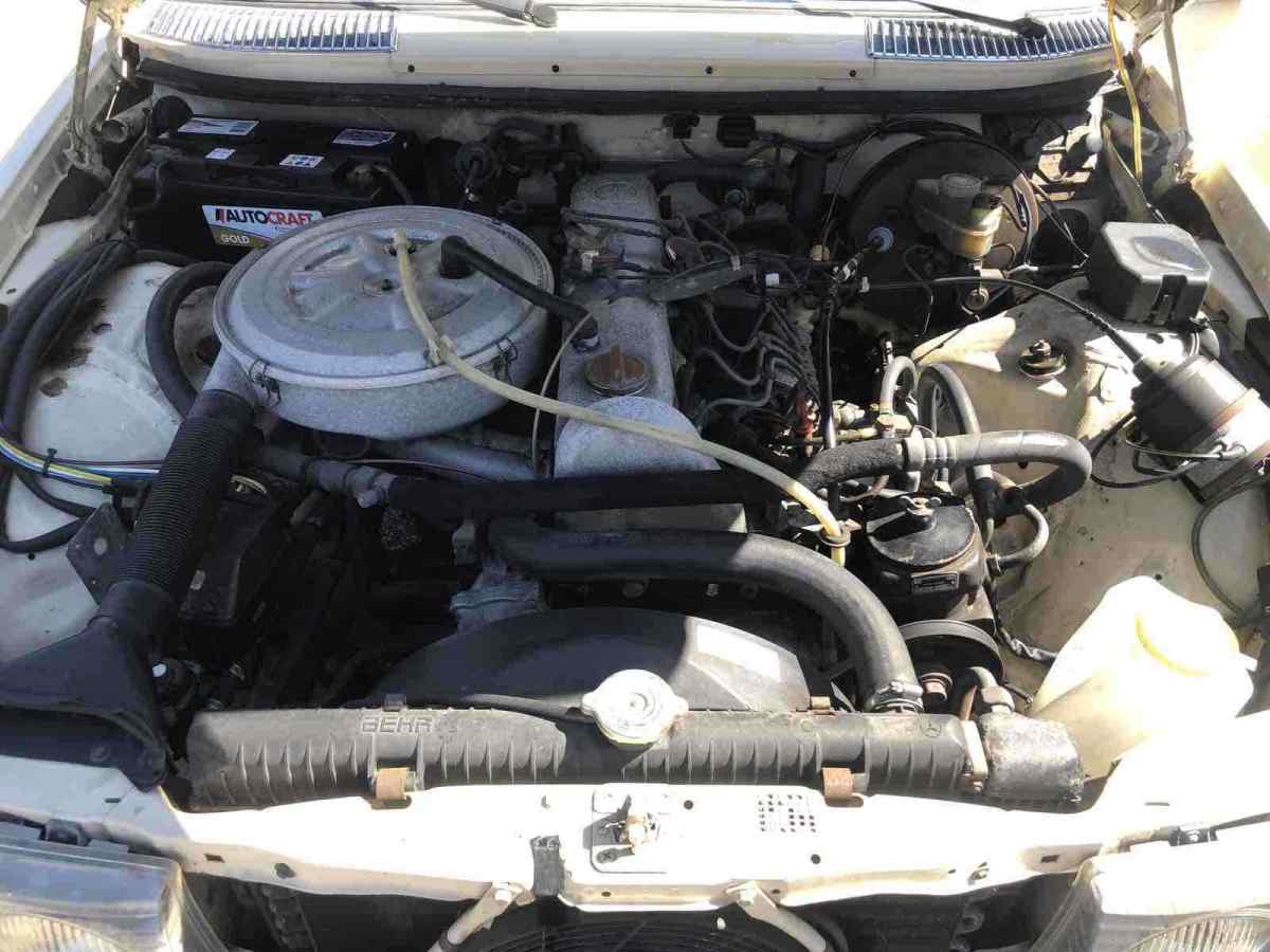 1980 Mercedes-Benz 300D - photo 11
