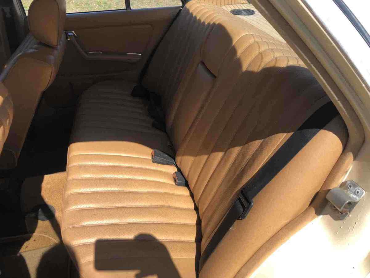 1980 Mercedes-Benz 300D - photo 7