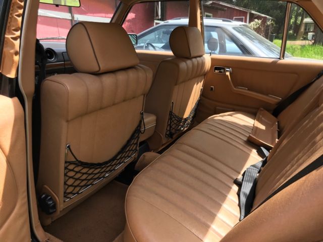 1981 Mercedes-Benz 300-Series - photo 8