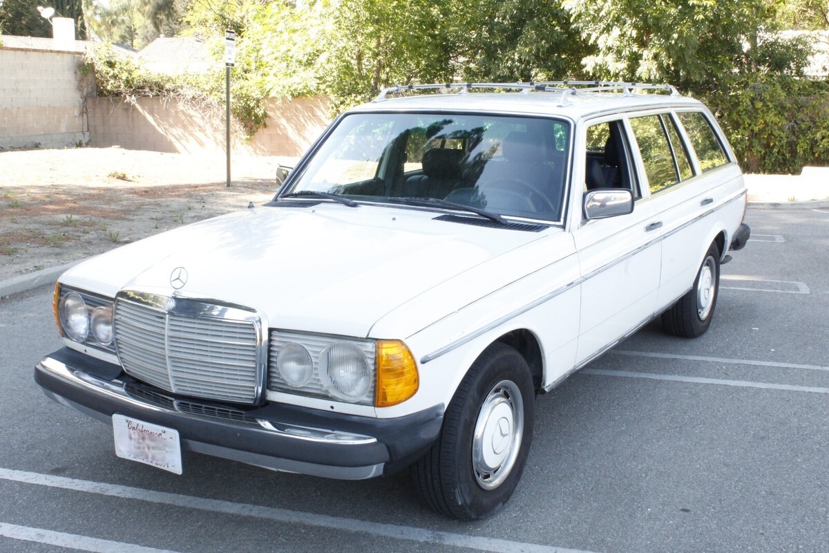 1980 Mercedes-Benz 300-Series - photo 2
