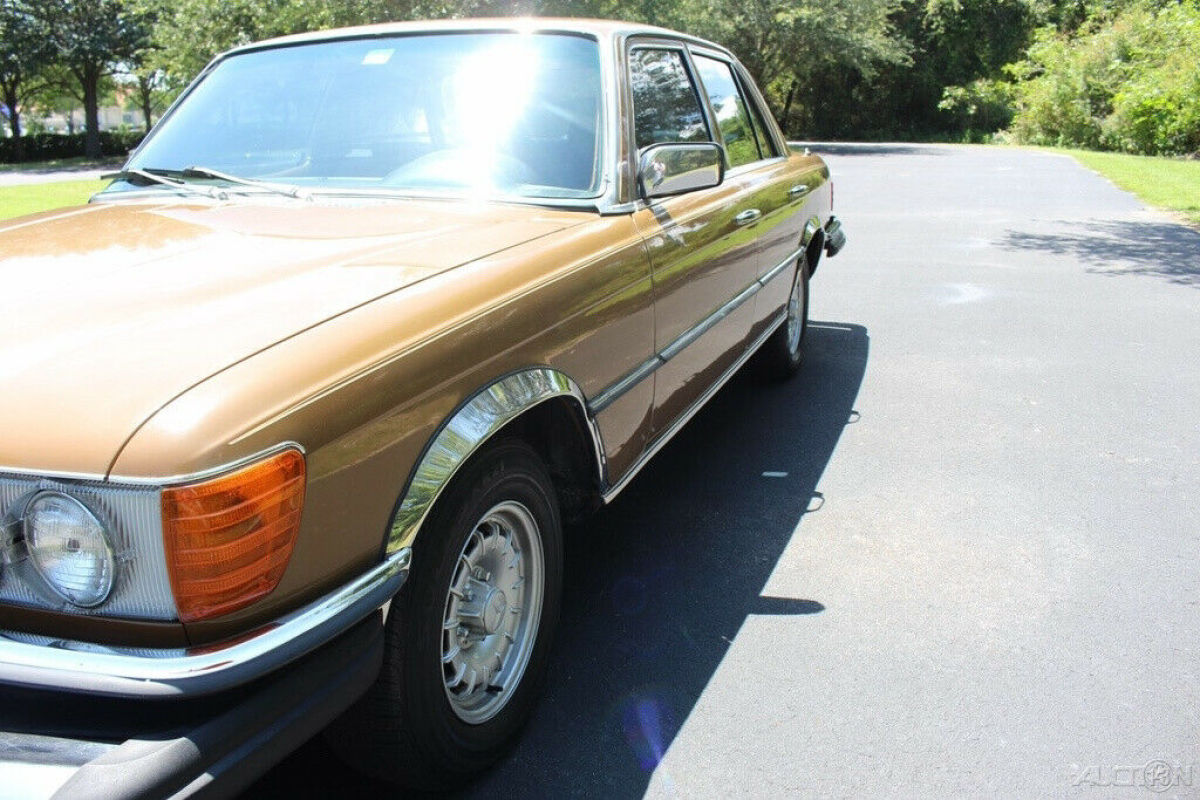 1980 Mercedes-Benz 300-Series - photo 13
