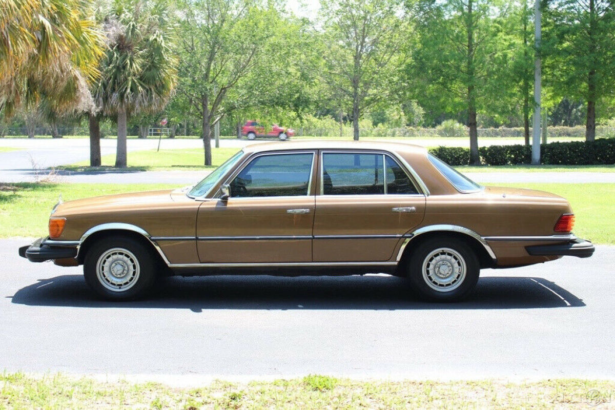 1980 Mercedes-Benz 300-Series - photo 5