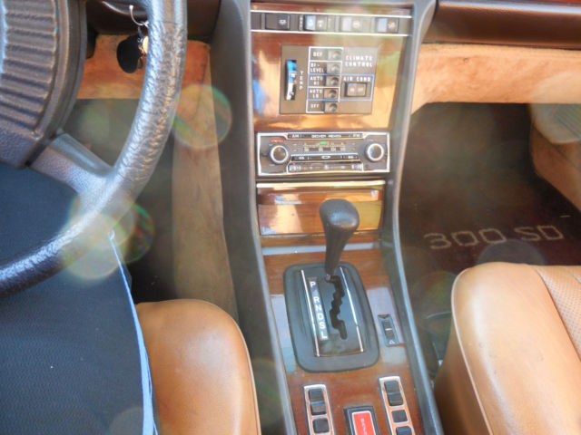 1980 Mercedes-Benz 300-Series - photo 9