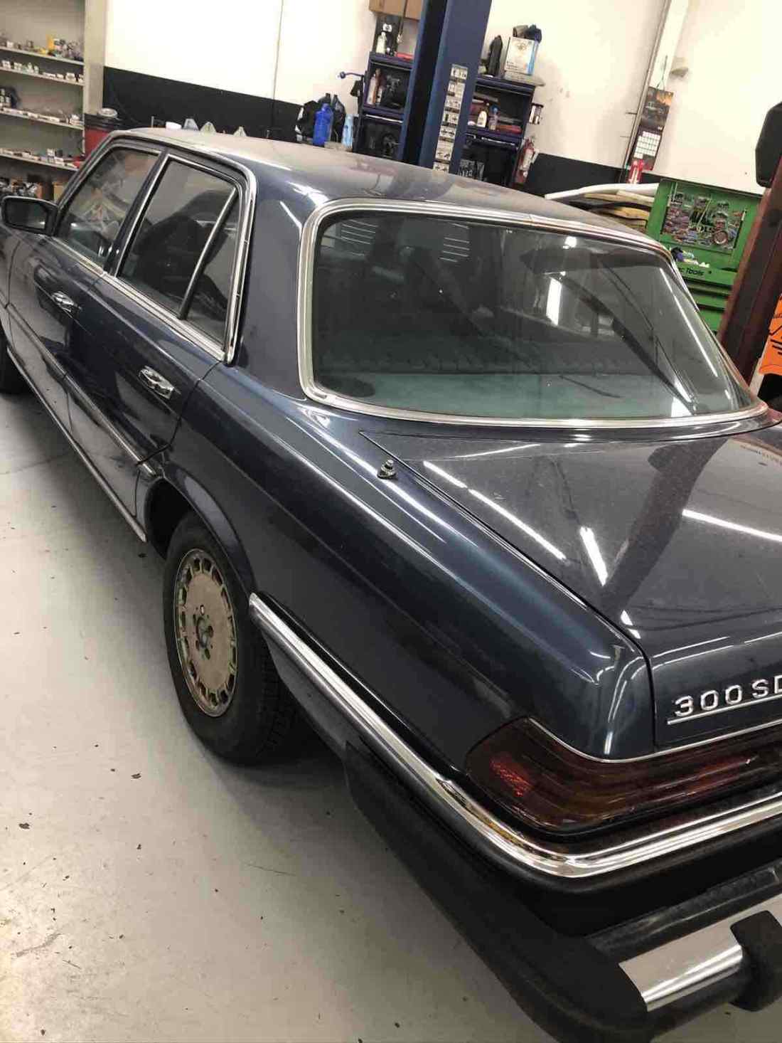 1980 Mercedes-Benz 300SD - photo 6
