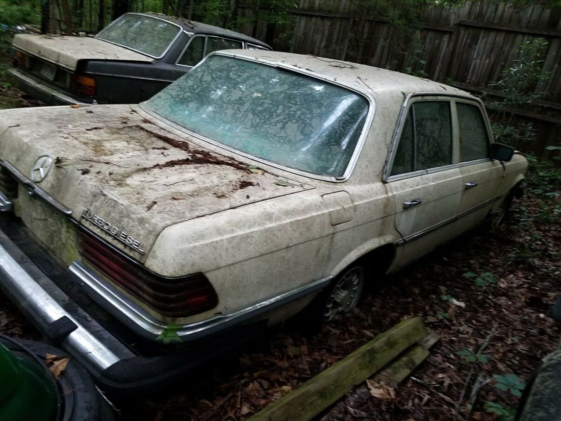 1980 Mercedes-Benz 300SD 4 door