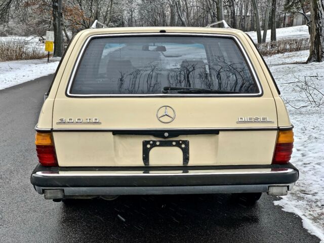 1980 Mercedes-Benz 300-Series 49K Miles TD Wagon - photo 3