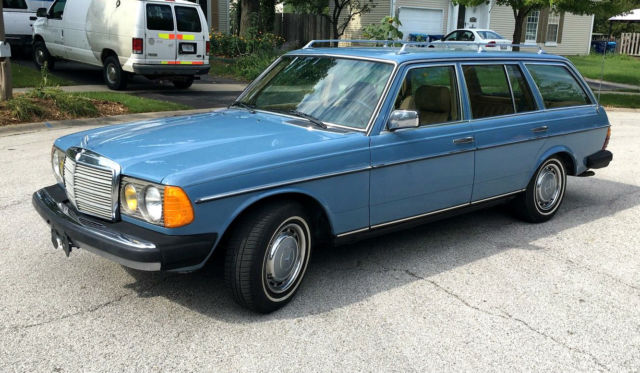 1980 Mercedes-Benz 300-Series - photo 2