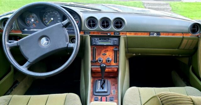 1980 Mercedes-Benz SL-Class - photo 3