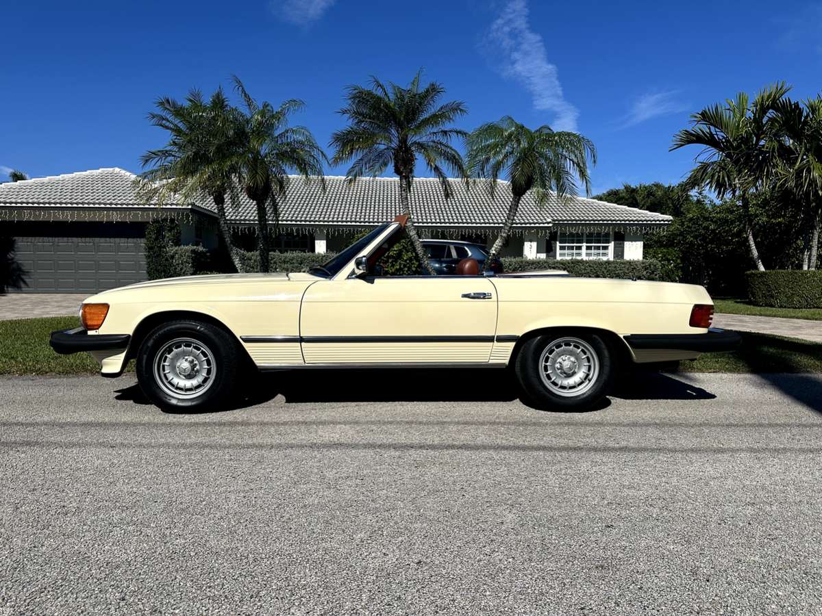 1980 Mercedes-Benz SL-Class - photo 2