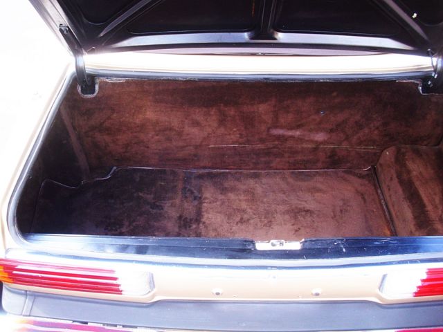 1980 Mercedes-Benz SL-Class SILVER - photo 9