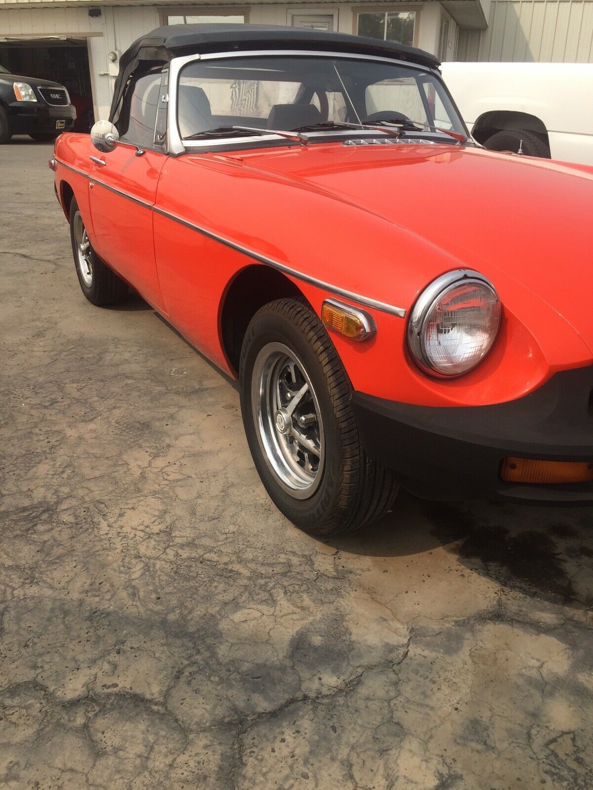 1980 MG B - photo 2