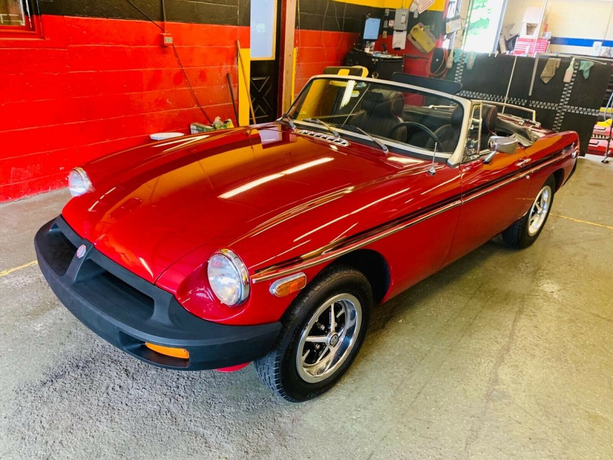 1980 MG B Roadster - Like New Car 1980 MG MGB
