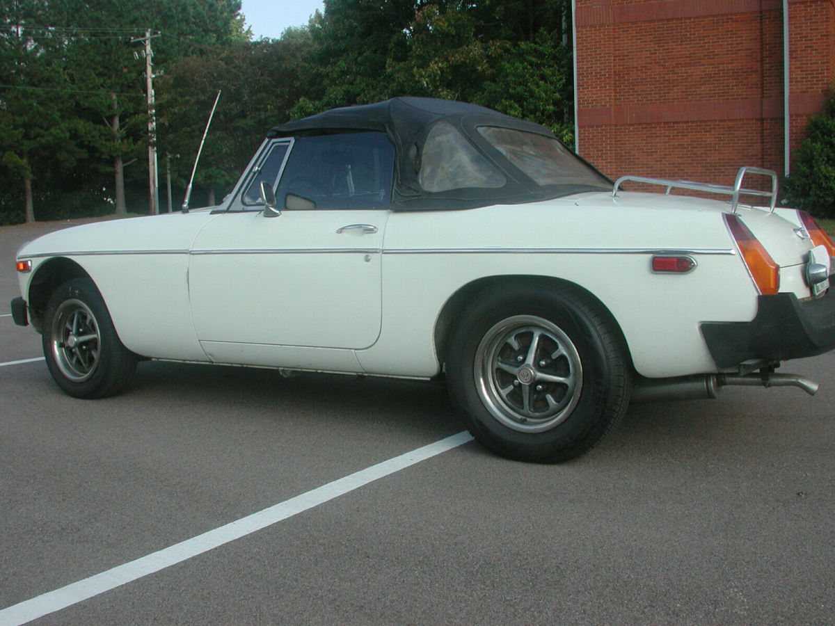 1980 MGB, 4 speed, 1800cc, runs great, all gauges work, low reserve 1980 MG MGB