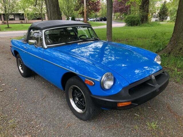 1980 MGB CONVERTIBLE BLUE 4CYL 4/SPEED OVER $10,000 INVESTED 1980 MG MGB --