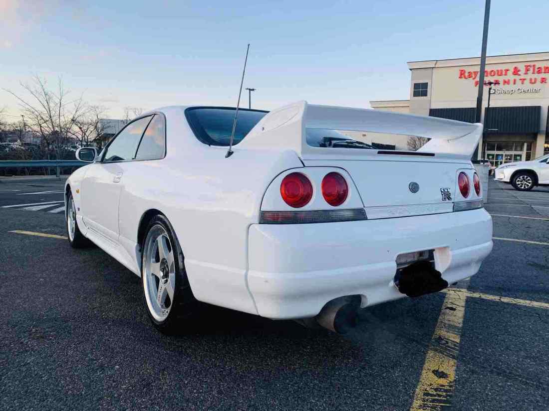 1980 Nissan Skyline 2000 GT-R Skyline R33 GTR - photo 3