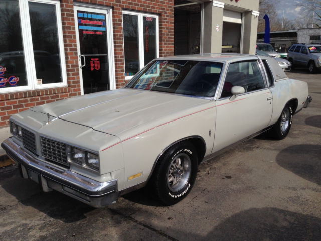 1980 Oldsmobile Cutlass Calais - photo 2