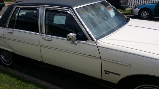 1980 Pontiac Bonneville - photo 6