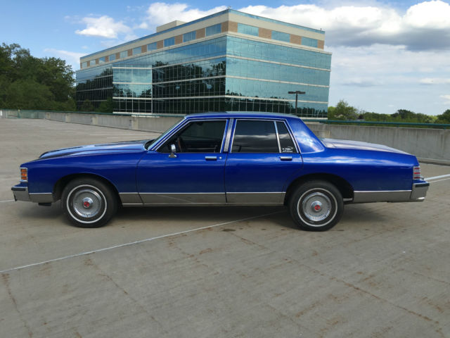 1980 Pontiac Bonneville - photo 11