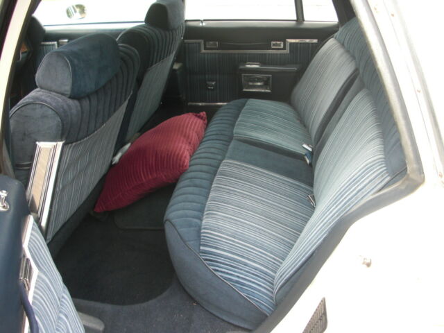 1980 Pontiac Bonneville bloth - photo 6