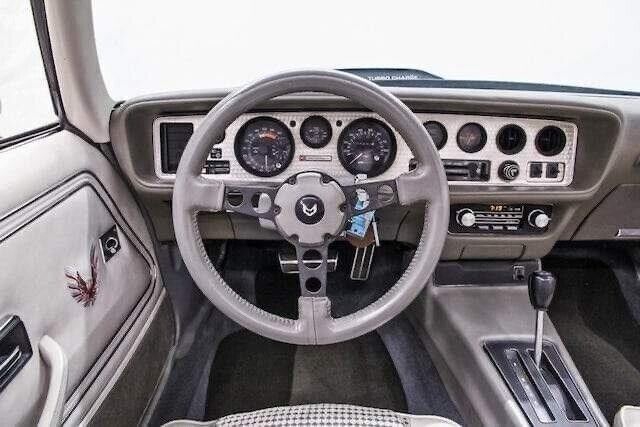 1980 Pontiac Firebird Trans am - photo 12
