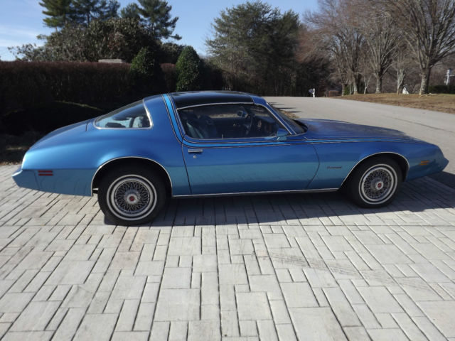 1980 Pontiac Firebird Esprit Coupe 2-Door - photo 5