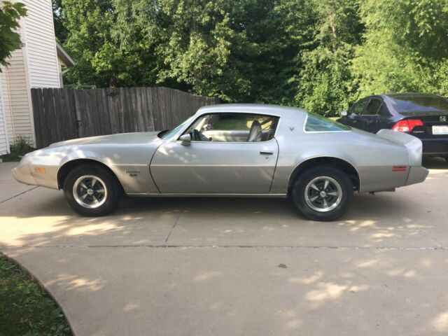 1980 Pontiac Firebird Esprit - photo 7