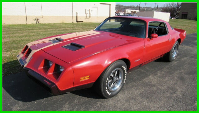 1980 Pontiac Firebird Formula Original 301ci 8-Cyl 350 Turbo Automatic 103000 Mi 1980 Pontiac Firebird Formula Rebuilt at 96,000 Miles