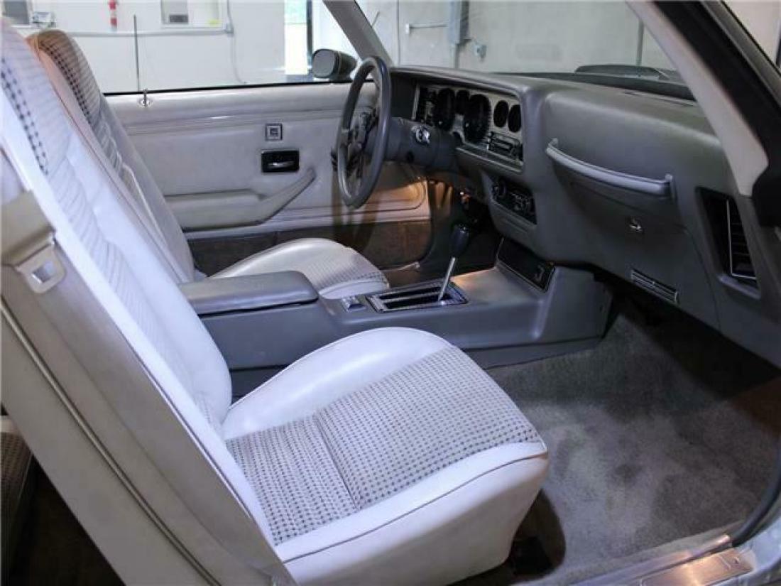 1980 Pontiac Trans Am - photo 11