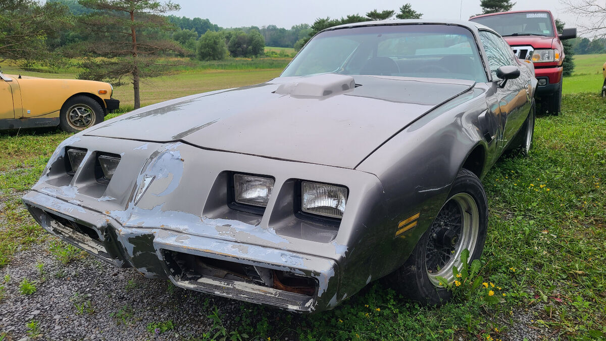 1980 pontiac trans am with a 1972 Corvette 350 Chevy engine 1980 Pontiac Trans Am