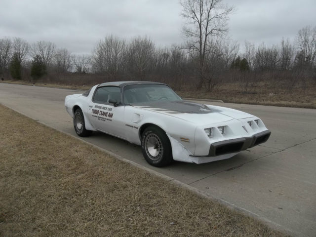 1980 Pontiac Trans Am Official Pace Car with T-Tops - photo 5