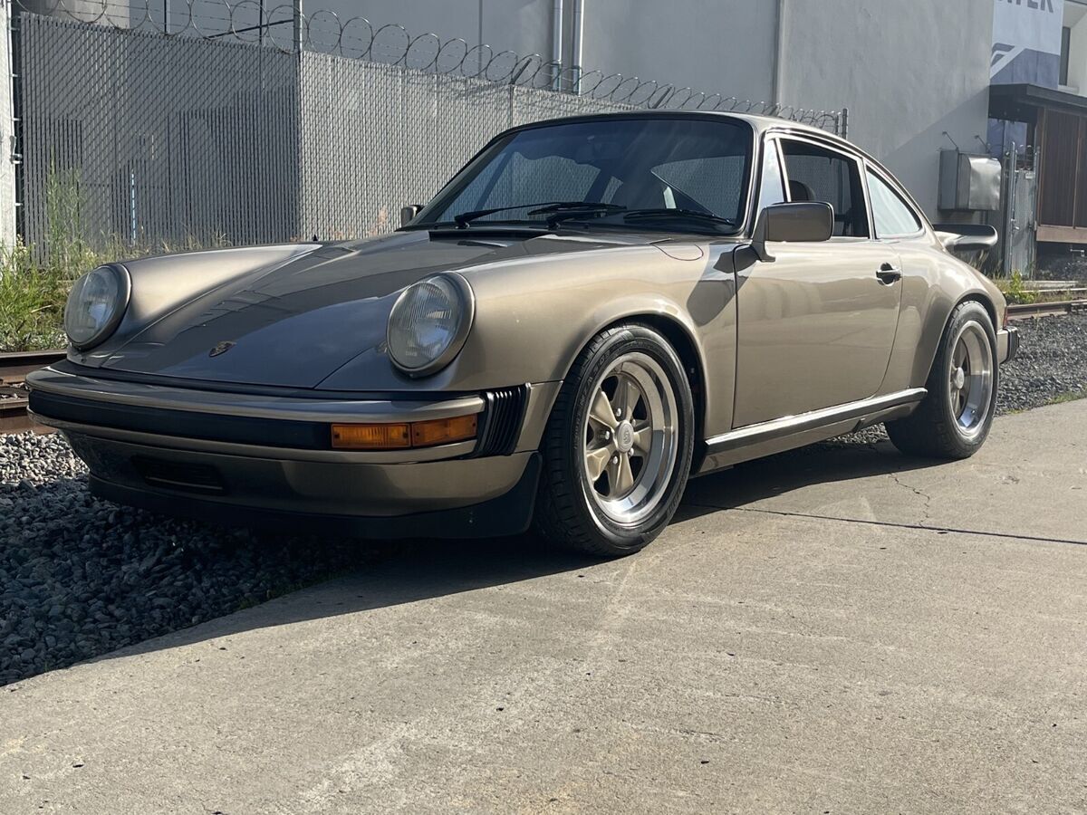 1980 Porsche 911 SC - photo 2