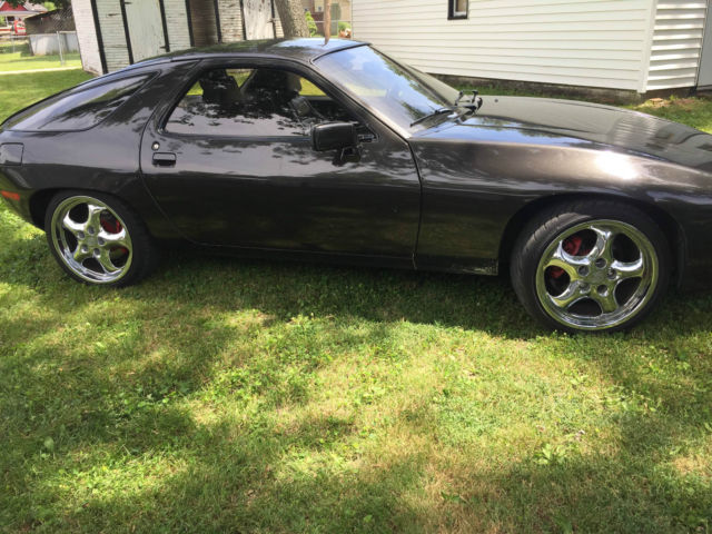 1980 PORSCHE 928 2 DOOR COUPE WEST GERMANY V 8 5 SPEED RIMS 1980 Porsche 928