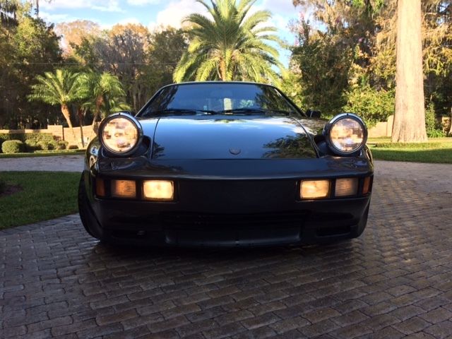 1980 Porsche 928 2 Door 5 Speed Manual - photo 2