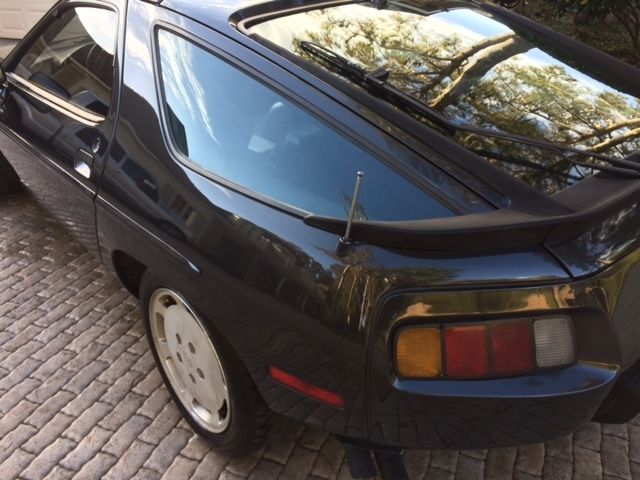 1980 Porsche 928 2 Door 5 Speed Manual - photo 4