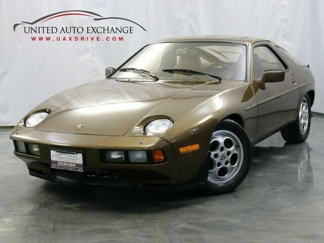 1980 Porsche 928 Manual Transmission / RWD