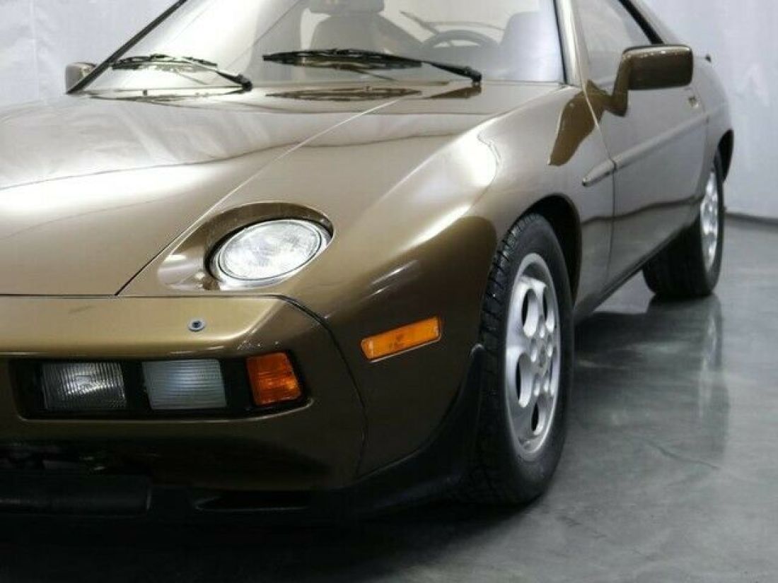 1980 Porsche 928 Manual Transmission / RWD - photo 4