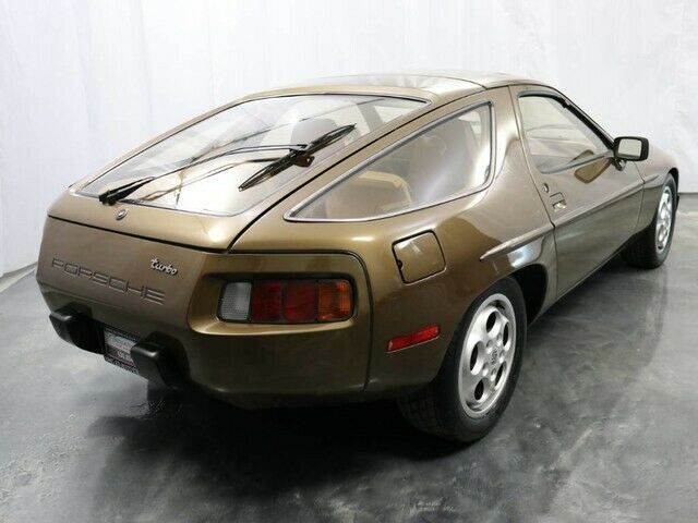 1980 Porsche 928 Manual Transmission / RWD - photo 8