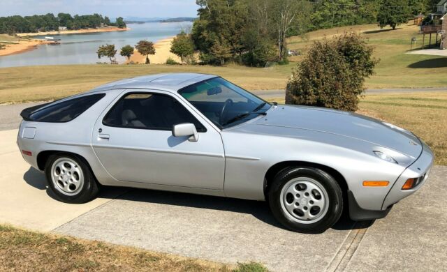 1980 Porsche 928 - photo 2